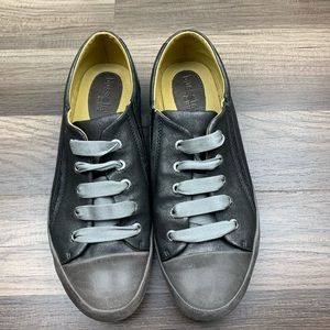 Bussola Vaasa dark silver pull on sneakers 41